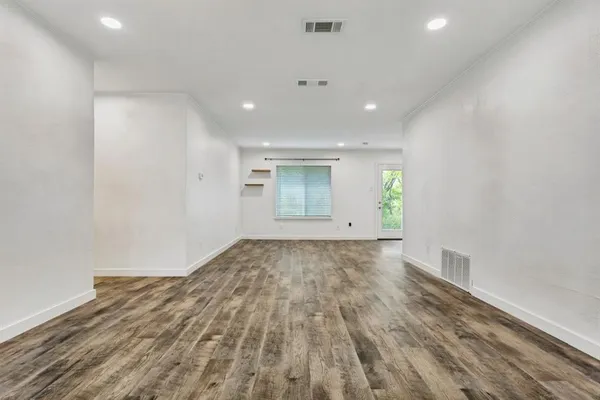 $2,100 | 1505 Timberline Drive, Plano, TX 75074