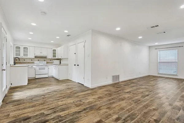 $2,100 | 1505 Timberline Drive, Plano, TX 75074