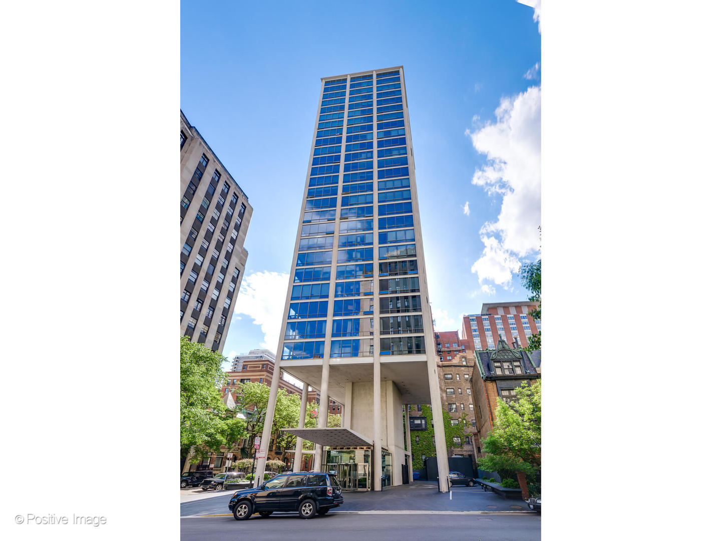 1300 North Astor Street, Unit 10D Chicago, IL 60610 - Photo 1 of 25 a building outdoor space with parking space