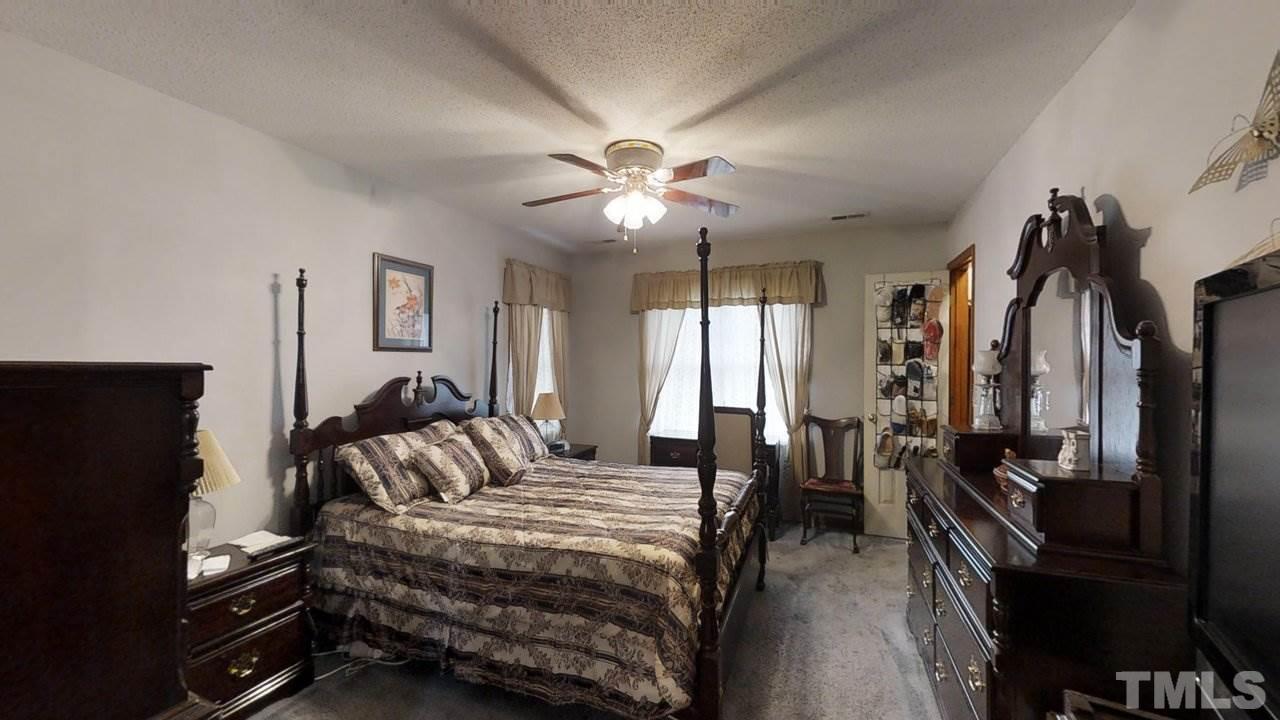 4512 Draper Road Raleigh, NC 27616 - Photo 15 of 18