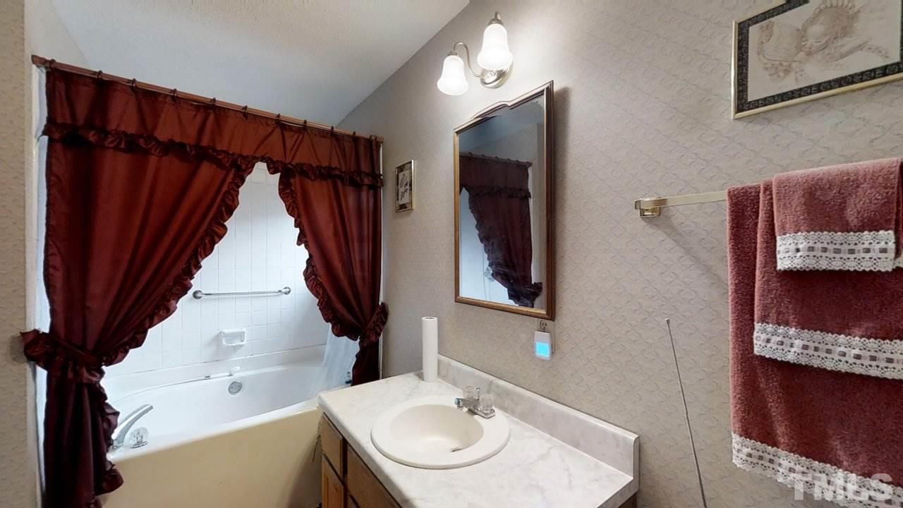 4512 Draper Road Raleigh, NC 27616 - Photo 17 of 18