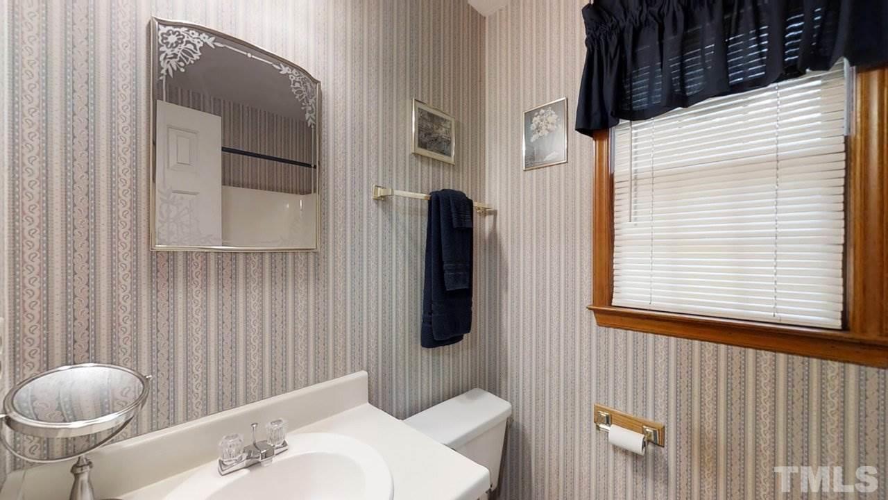 4512 Draper Road Raleigh, NC 27616 - Photo 10 of 18