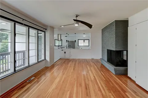 $509,900 | 1102 West 85th Terrace, Kansas City, MO 64114