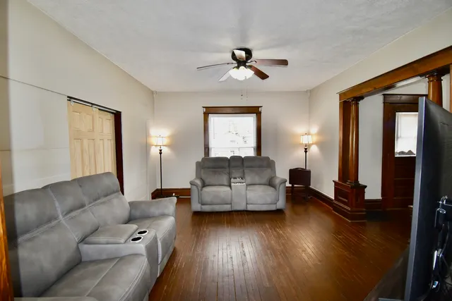 $199,900 | 203 South Denver Street, Bloomington, IL 61701