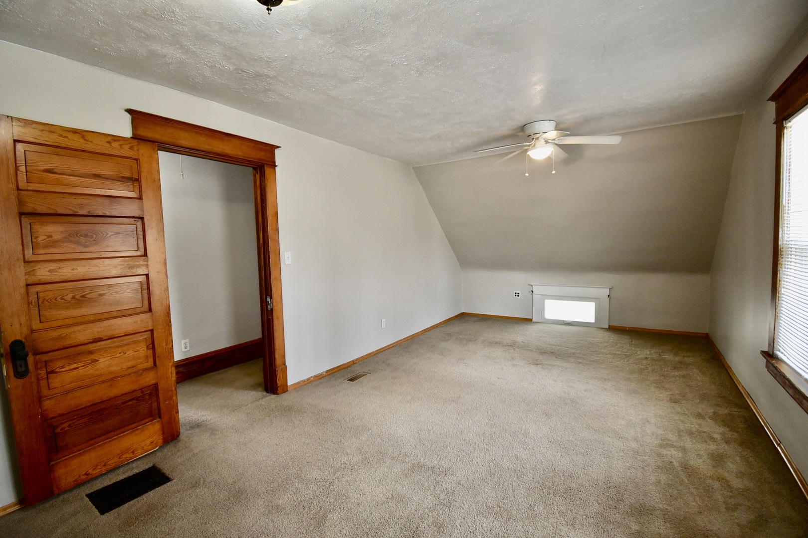 203 South Denver Street Bloomington, IL 61701 - Photo 39 of 54 an empty room with a empty space