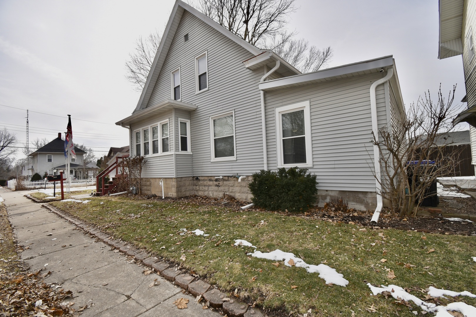 203 South Denver Street Bloomington, IL 61701 - Photo 48 of 54 a view of a yard in front of a house