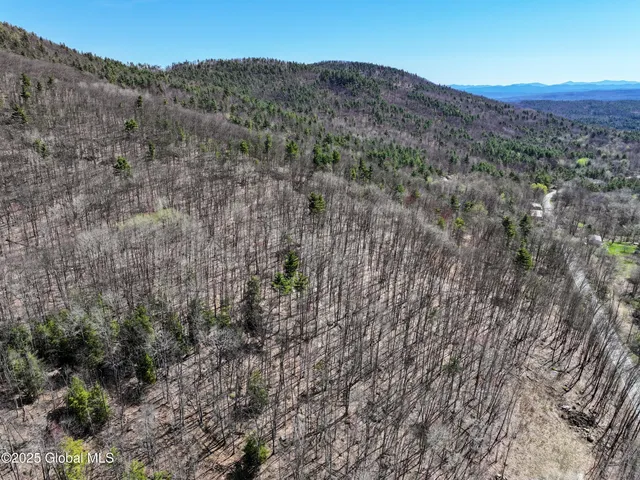 $144,900 | 392 West Hague Road, Hague, NY 12836