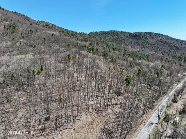 $144,900 | 392 West Hague Road, Hague, NY 12836