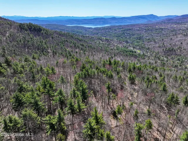 $144,900 | 392 West Hague Road, Hague, NY 12836