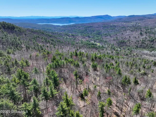 $144,900 | 392 West Hague Road, Hague, NY 12836