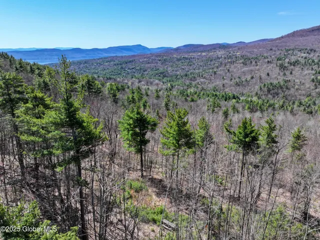 $144,900 | 392 West Hague Road, Hague, NY 12836