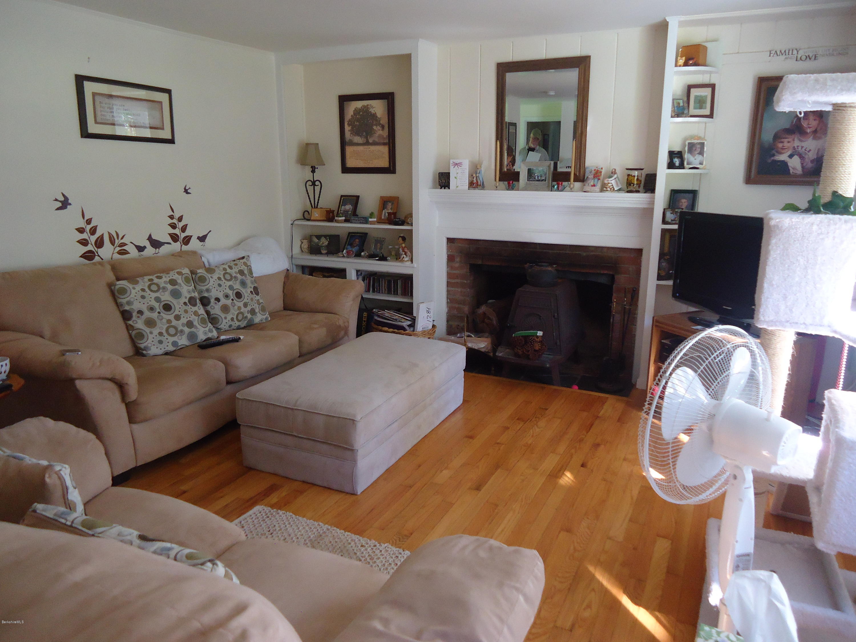 11 Cherry Hill Road Stockbridge, MA 01262 - Photo 5 of 11 #06