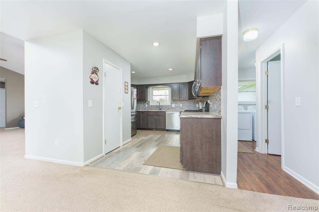 10488 West Grand River Road Fowlerville, MI 48836 - Photo 8 of 34