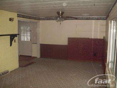 12453 Hawkins Road Burt, MI 48417 - Photo 5 of 10 20144076-4.JPG
