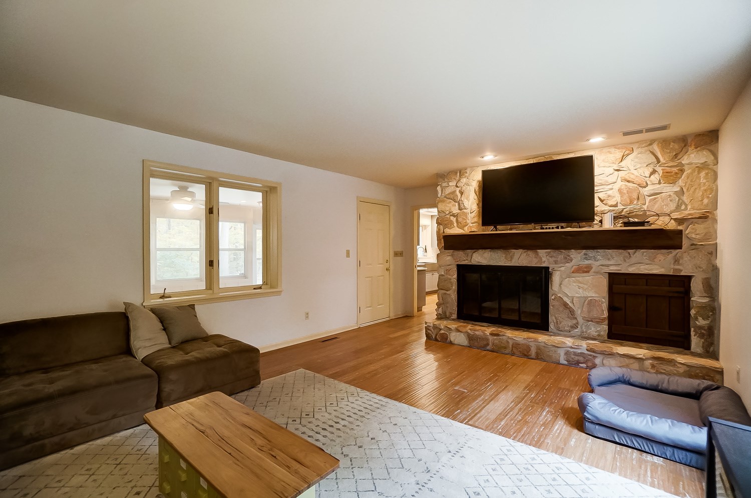 10532 Oaktree Road Fort Wayne, IN 46845 - Photo 14 of 35