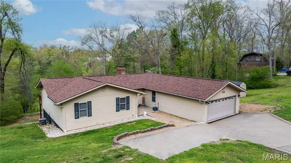 $279,900 | 138 Brookline Drive, Perryville, MO 63775