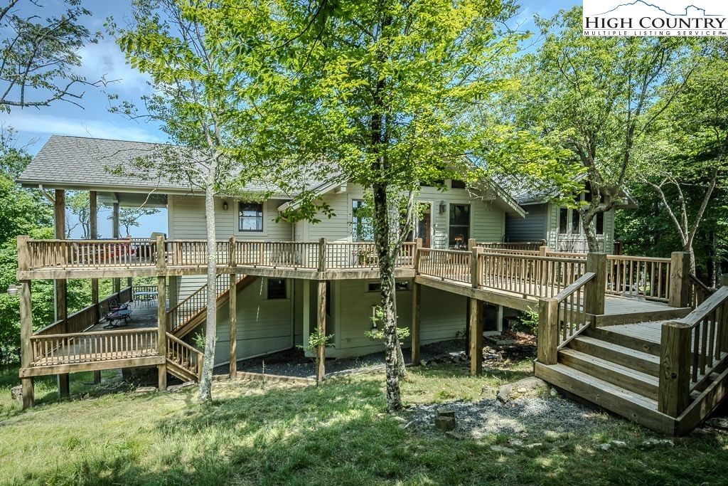 210 North Pinnacle Ridge Road Beech Mountain, NC 28604 - Photo 3 of 50 Gallery Image 3