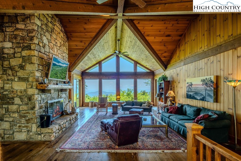 210 North Pinnacle Ridge Road Beech Mountain, NC 28604 - Photo 4 of 50 Gallery Image 4