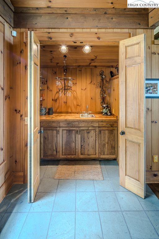 210 North Pinnacle Ridge Road Beech Mountain, NC 28604 - Photo 9 of 50 Gallery Image 9