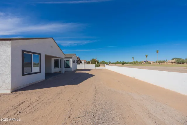 $485,000 | 14833 South Brook Hollow Road, Arizona City, AZ 85123