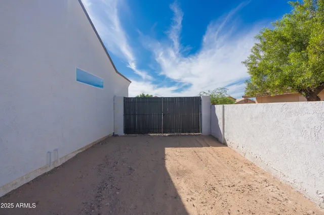 $485,000 | 14833 South Brook Hollow Road, Arizona City, AZ 85123