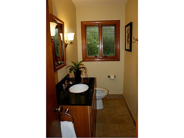 2549 Wexford Road Columbus, OH 43221 - Photo 7 of 22