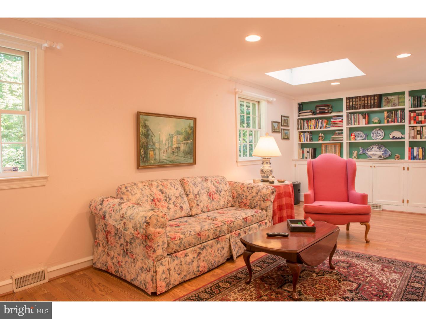 144 Hewett Road Wyncote, PA 19095 - Photo 3 of 25