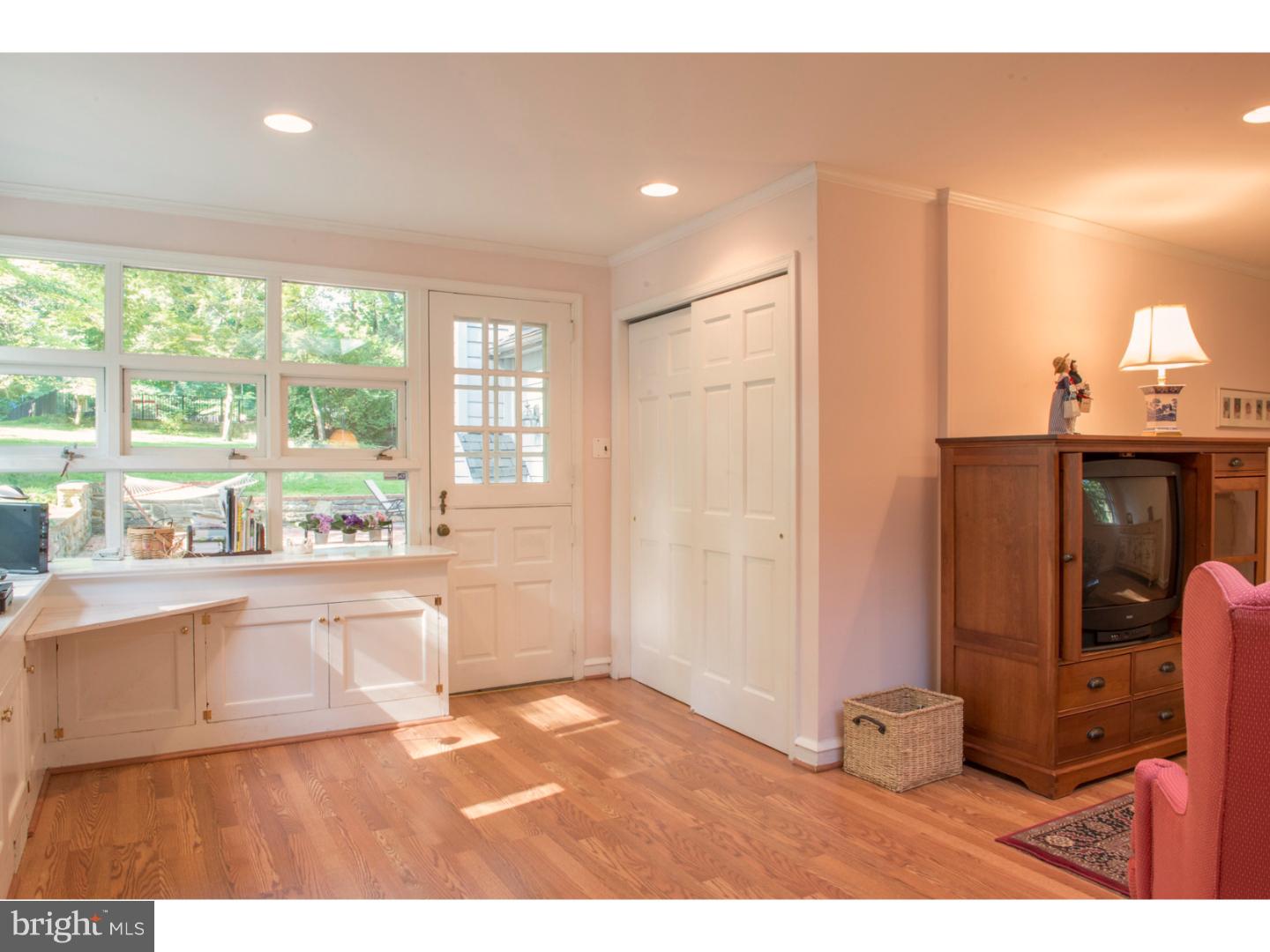 144 Hewett Road Wyncote, PA 19095 - Photo 5 of 25