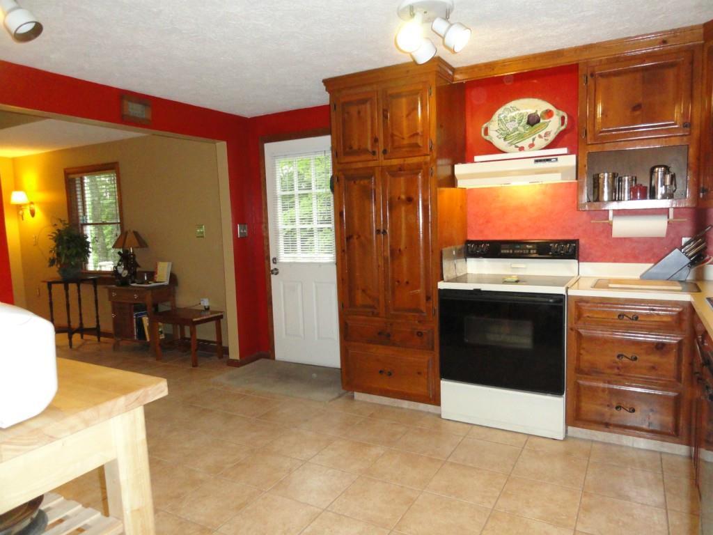 102 Lone Pine Road North Waterboro, ME 04061 - Photo 23 of 31 Kitchen with Access to Deck