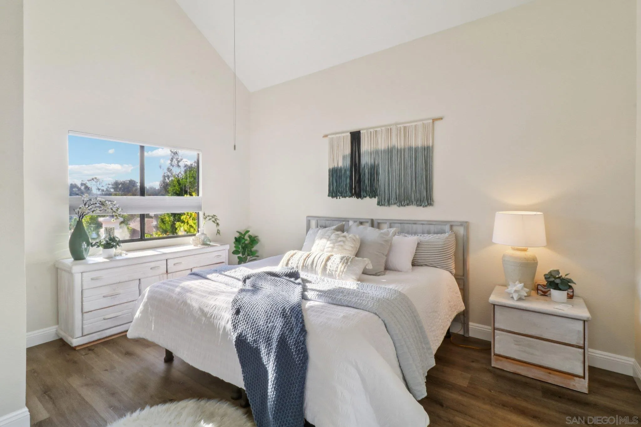 2829 Forest View Way Carlsbad, CA 92008 - Photo 12 of 39 Primary Bedroom