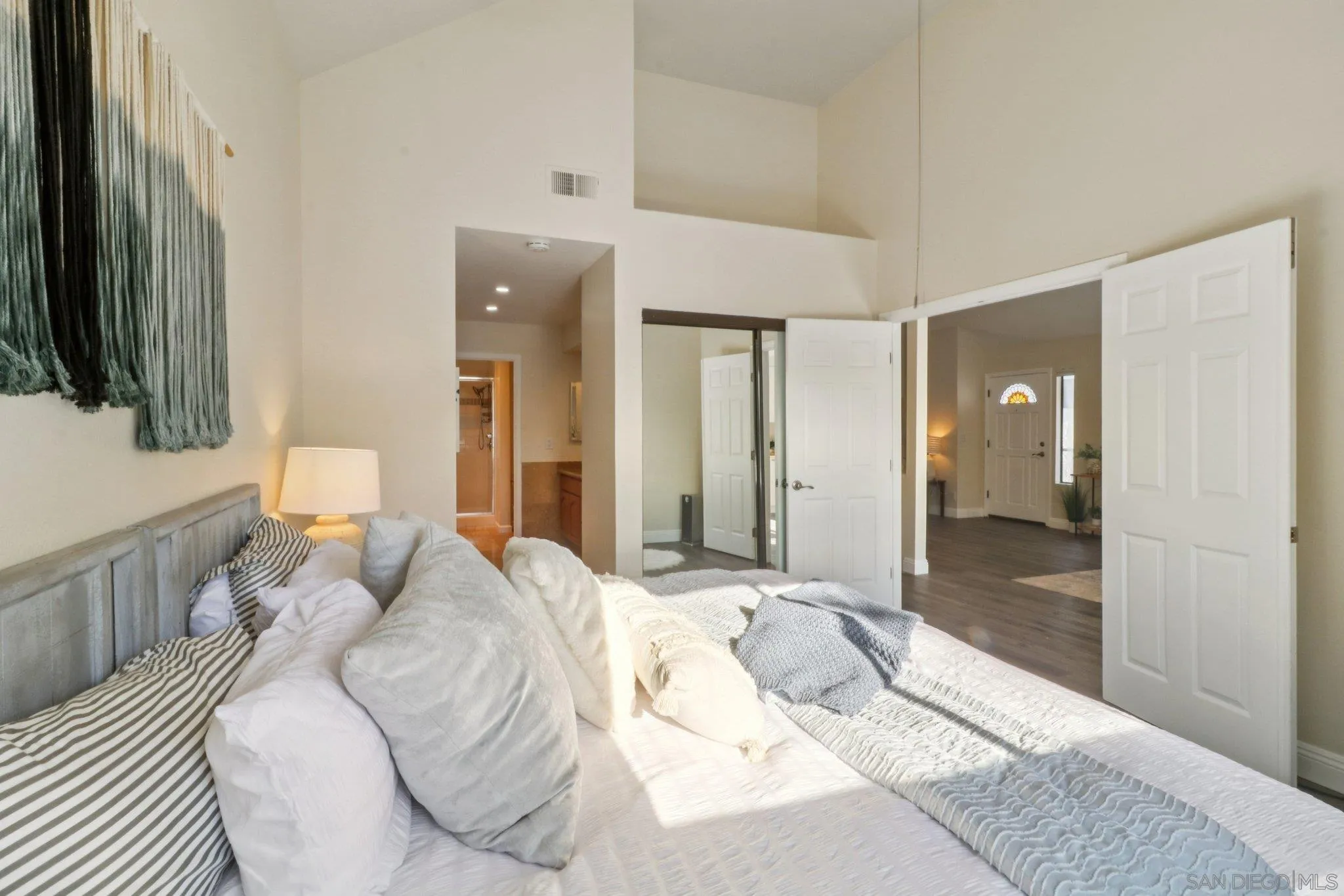 2829 Forest View Way Carlsbad, CA 92008 - Photo 14 of 39 Primary Bedroom