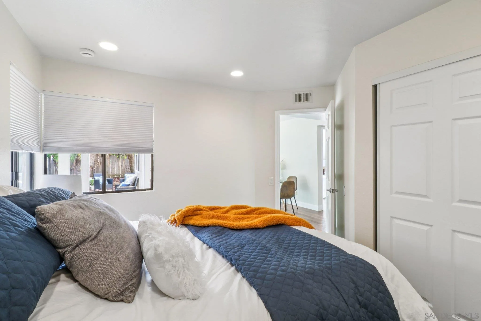 2829 Forest View Way Carlsbad, CA 92008 - Photo 22 of 39 Bedroom