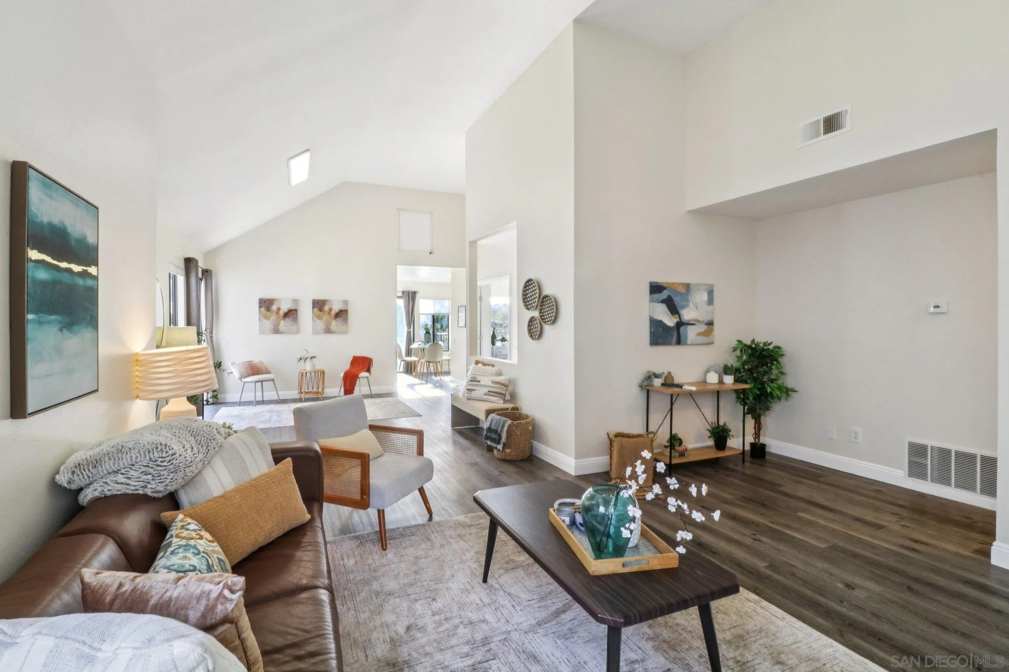 2829 Forest View Way Carlsbad, CA 92008 - Photo 5 of 39 Living Room