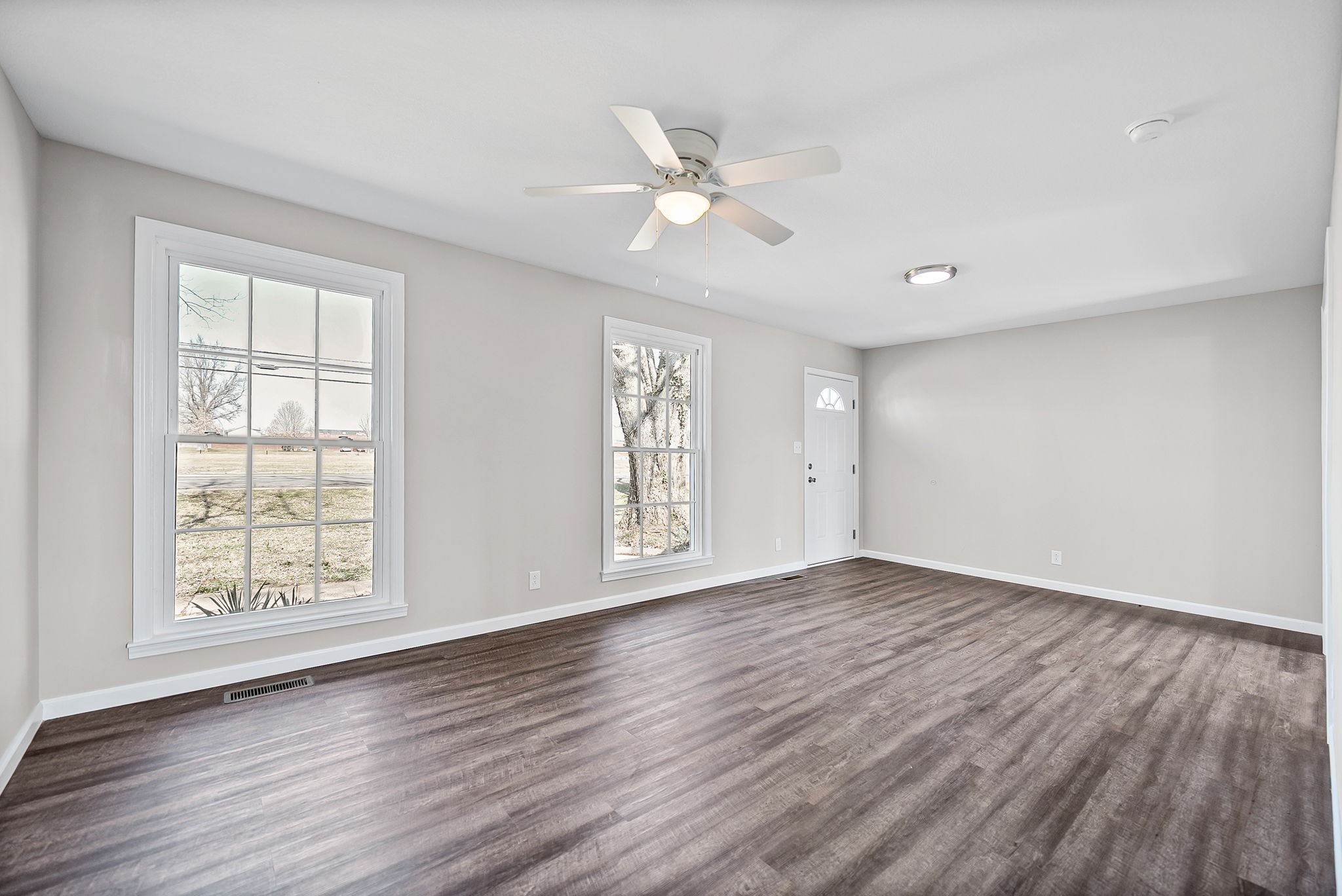 214 Cunningham Lane Clarksville, TN 37042 - Photo 6 of 37
