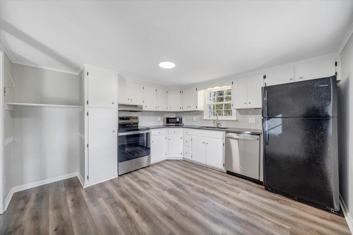 4315 Cravens Creek Road Southwest Roanoke, VA 24018 - Photo 11 of 43 09-MIB04708