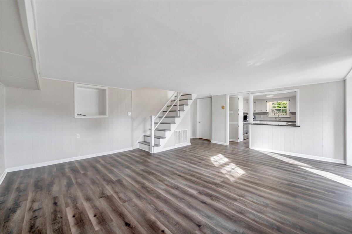 4315 Cravens Creek Road Southwest Roanoke, VA 24018 - Photo 14 of 43 05-MIB04699