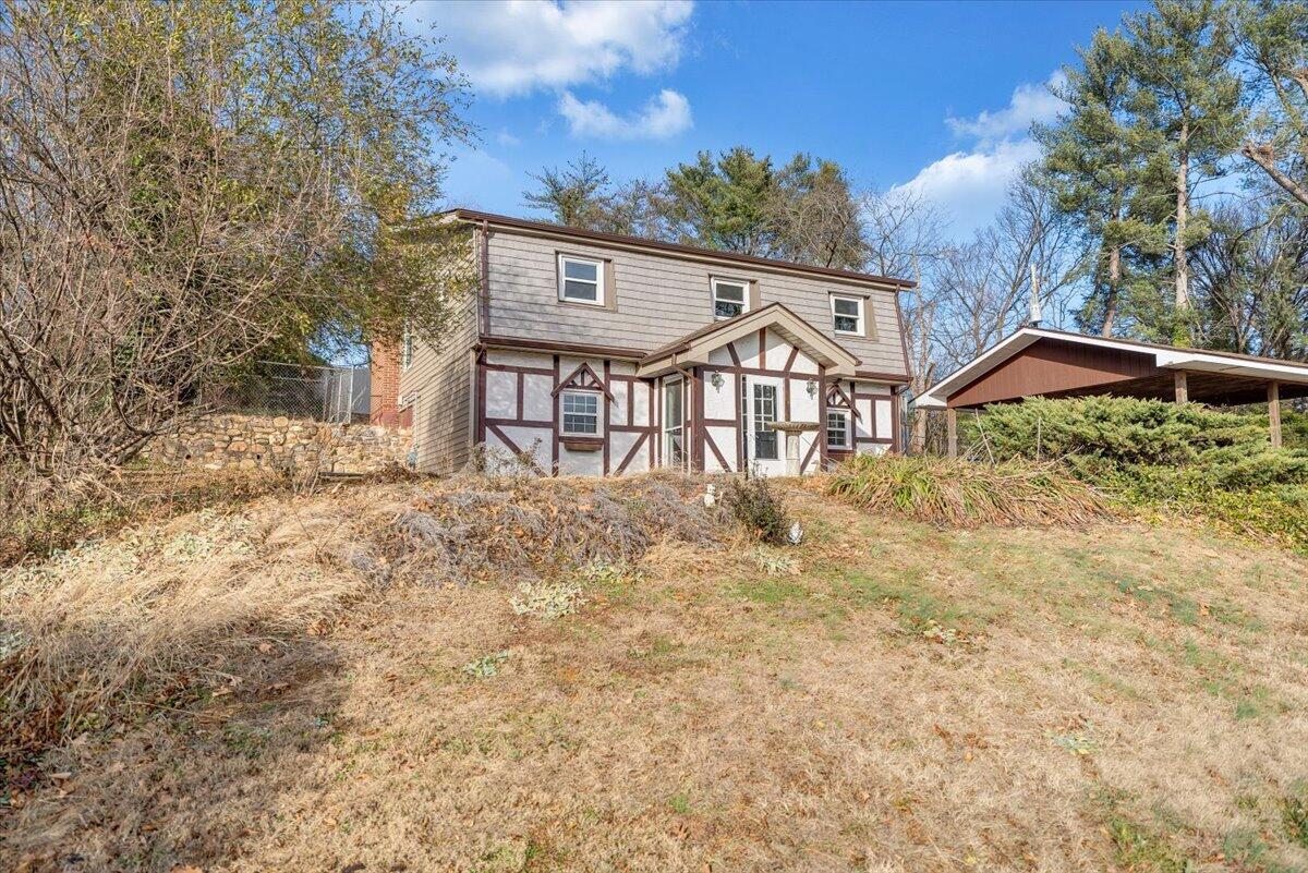 4315 Cravens Creek Road Southwest Roanoke, VA 24018 - Photo 2 of 43 45-MIB04786