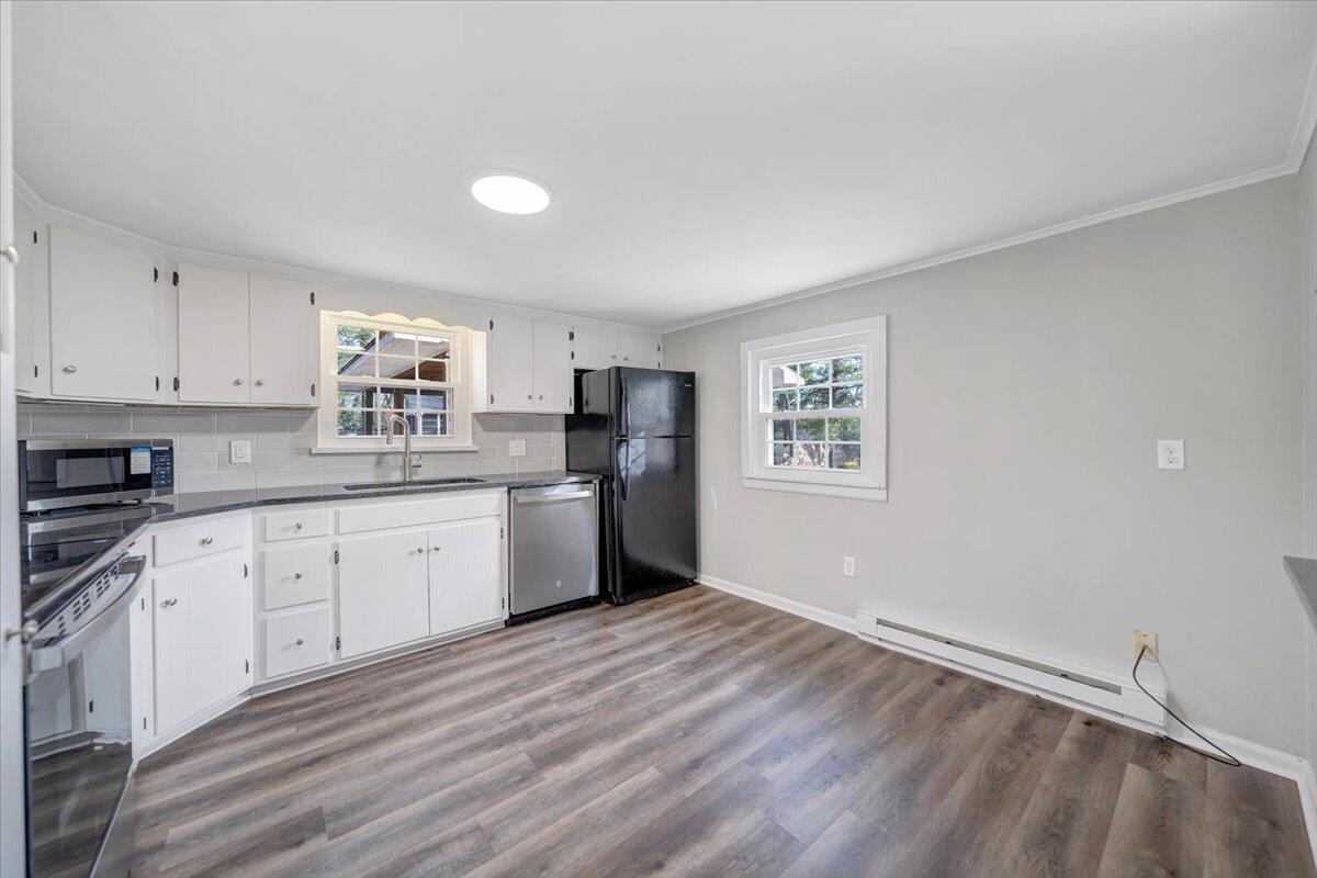 4315 Cravens Creek Road Southwest Roanoke, VA 24018 - Photo 9 of 43 07-MIB04702