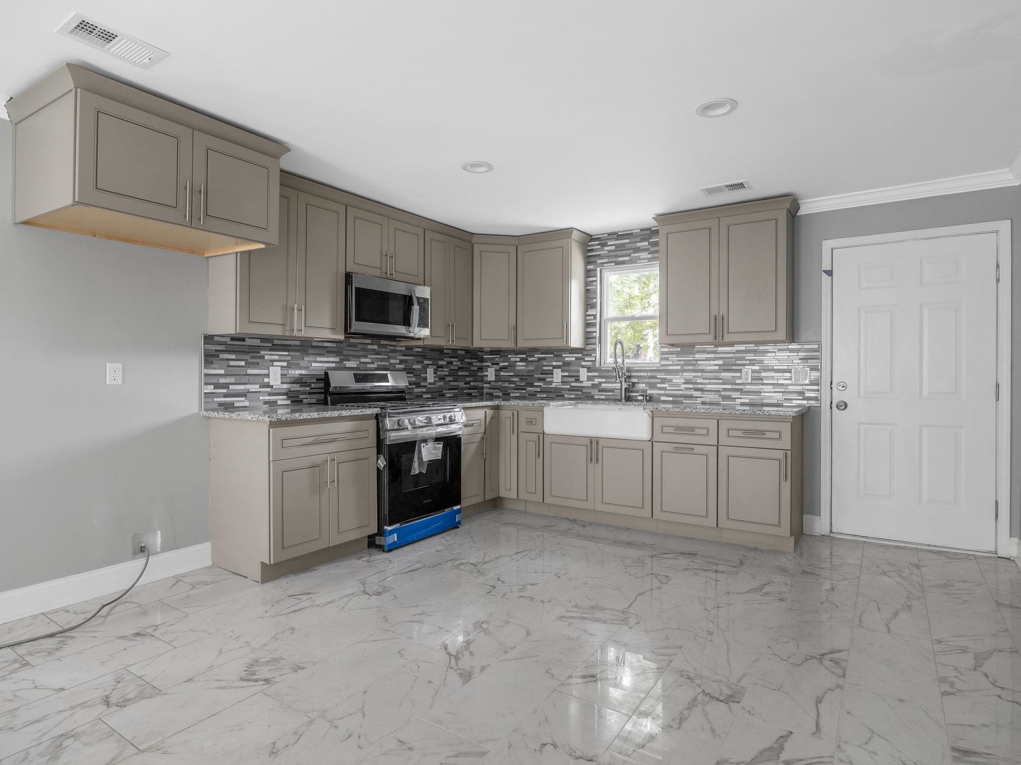 603 West 5th Avenue Easley, SC 29640 - Photo 17 of 31