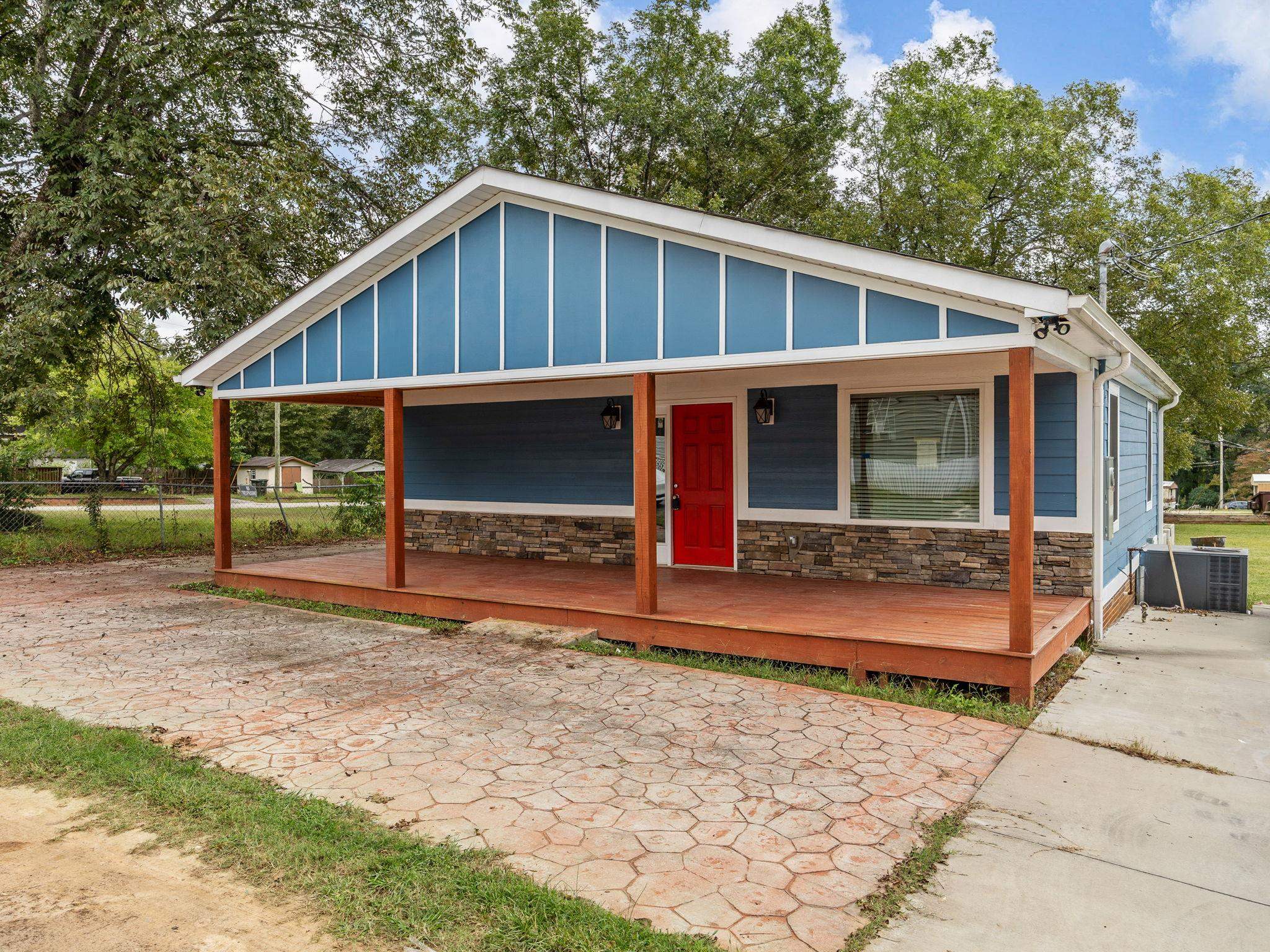 603 West 5th Avenue Easley, SC 29640 - Photo 3 of 31