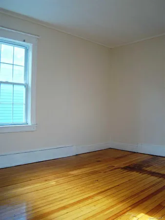 $1,800 | 10 Worrall Avenue, Unit 2, Poughkeepsie, NY 12603
