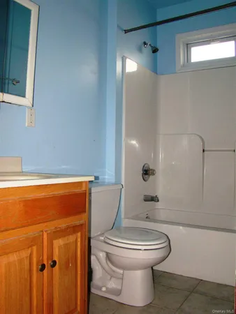 $1,800 | 10 Worrall Avenue, Unit 2, Poughkeepsie, NY 12603