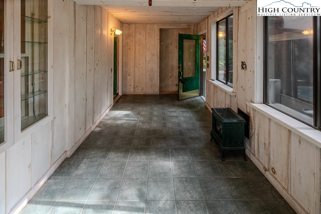 478 Laurel Hills Road Newland, NC 28657 - Photo 8 of 47 Gallery Image 8