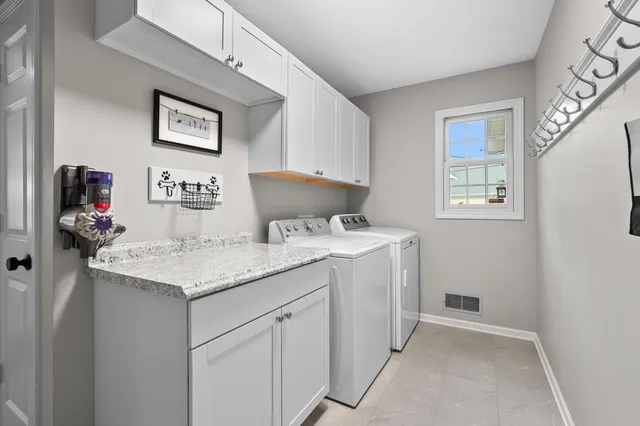 $529,900 | 7236 Hampstead Lane, Portage, MI 49024