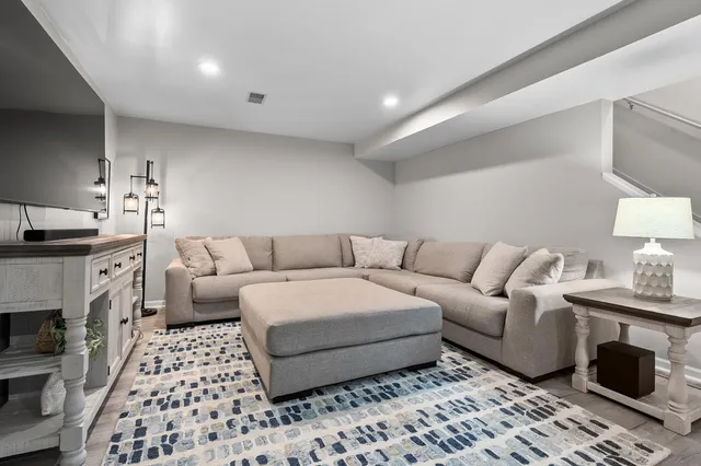 $529,900 | 7236 Hampstead Lane, Portage, MI 49024