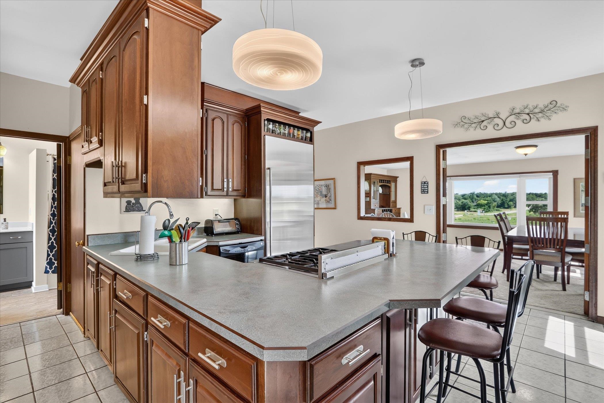 2458 South Madison Road Beloit, WI 53511 - Photo 5 of 51