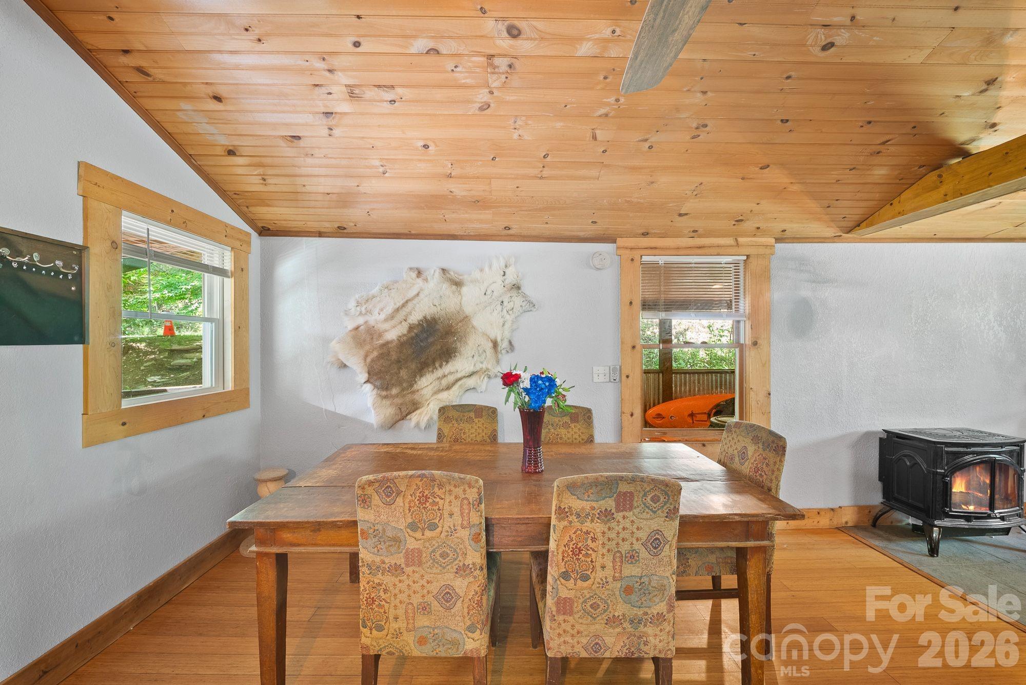 4606 Hemphill Road Waynesville, NC 28785 - Photo 4 of 37 Gallery Image 4