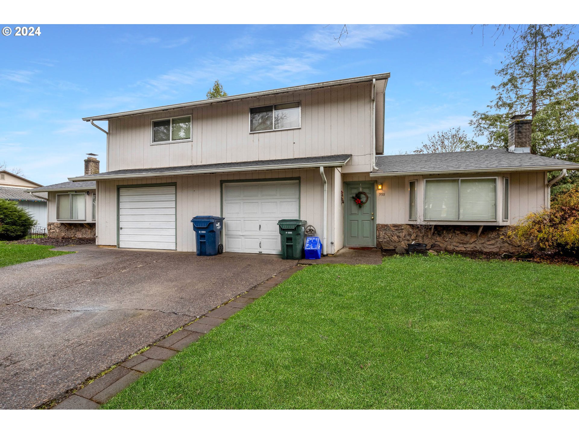 993 North Cloverleaf Loop Springfield, OR 97477 - Photo 6 of 13 Gallery Image 6