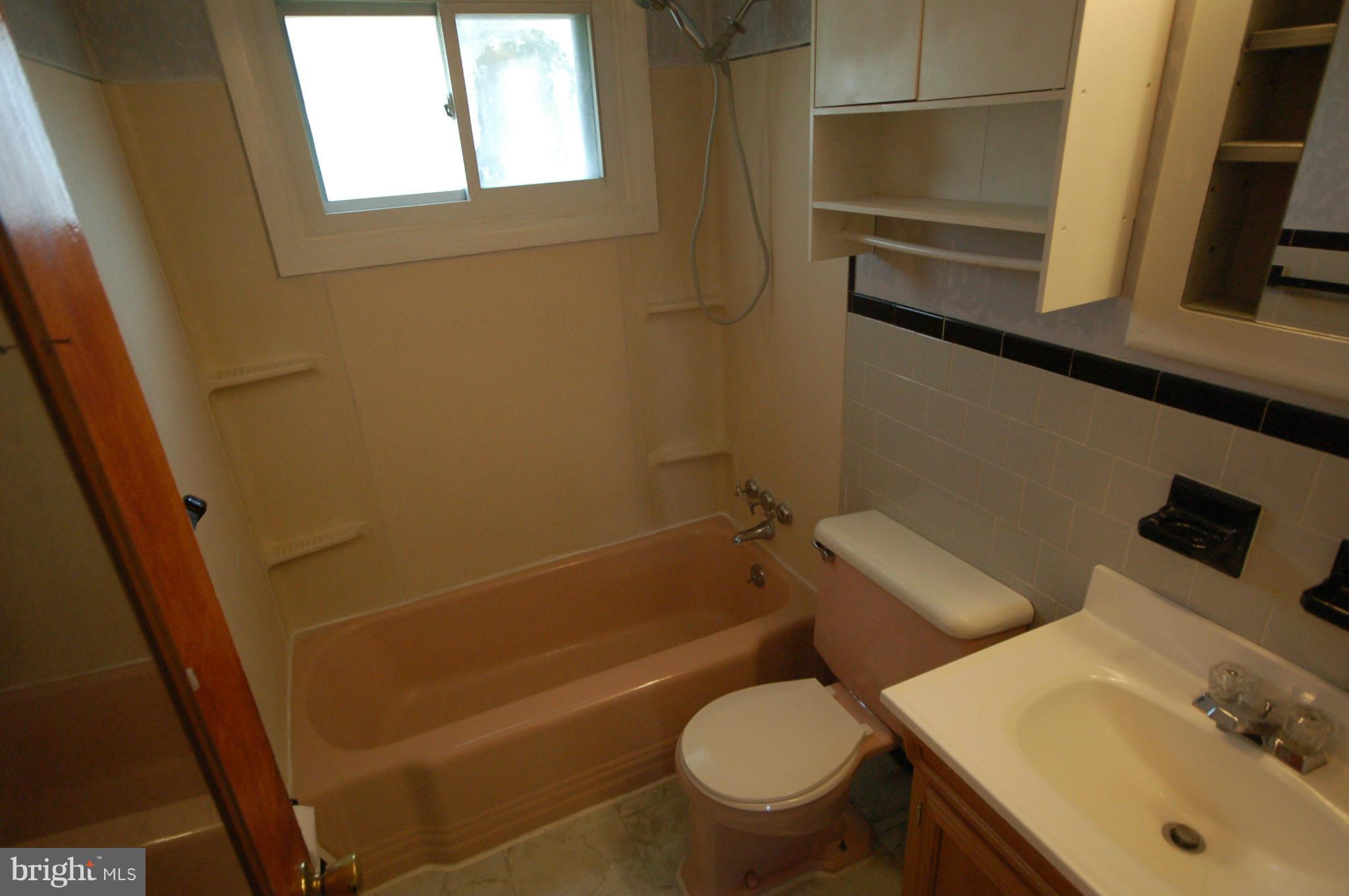 108 South Bend Road Glen Burnie, MD 21060 - Photo 7 of 25 Bath