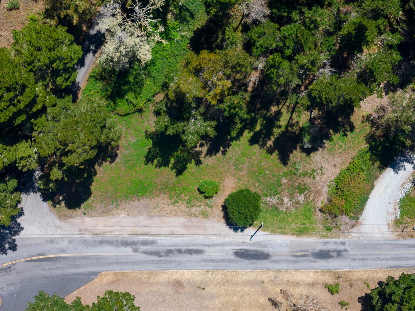 504 Aguajito Road Carmel, CA 93923 - Photo 5 of 8